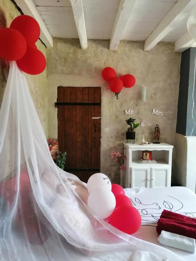 Bed and Breakfast Jacuzzi Massage Sur Rdv,Duo,Reiki,Californien, Reflexologie Plantaire, Et Bouteille Mousseux Offerte Ferolles Экстерьер фото